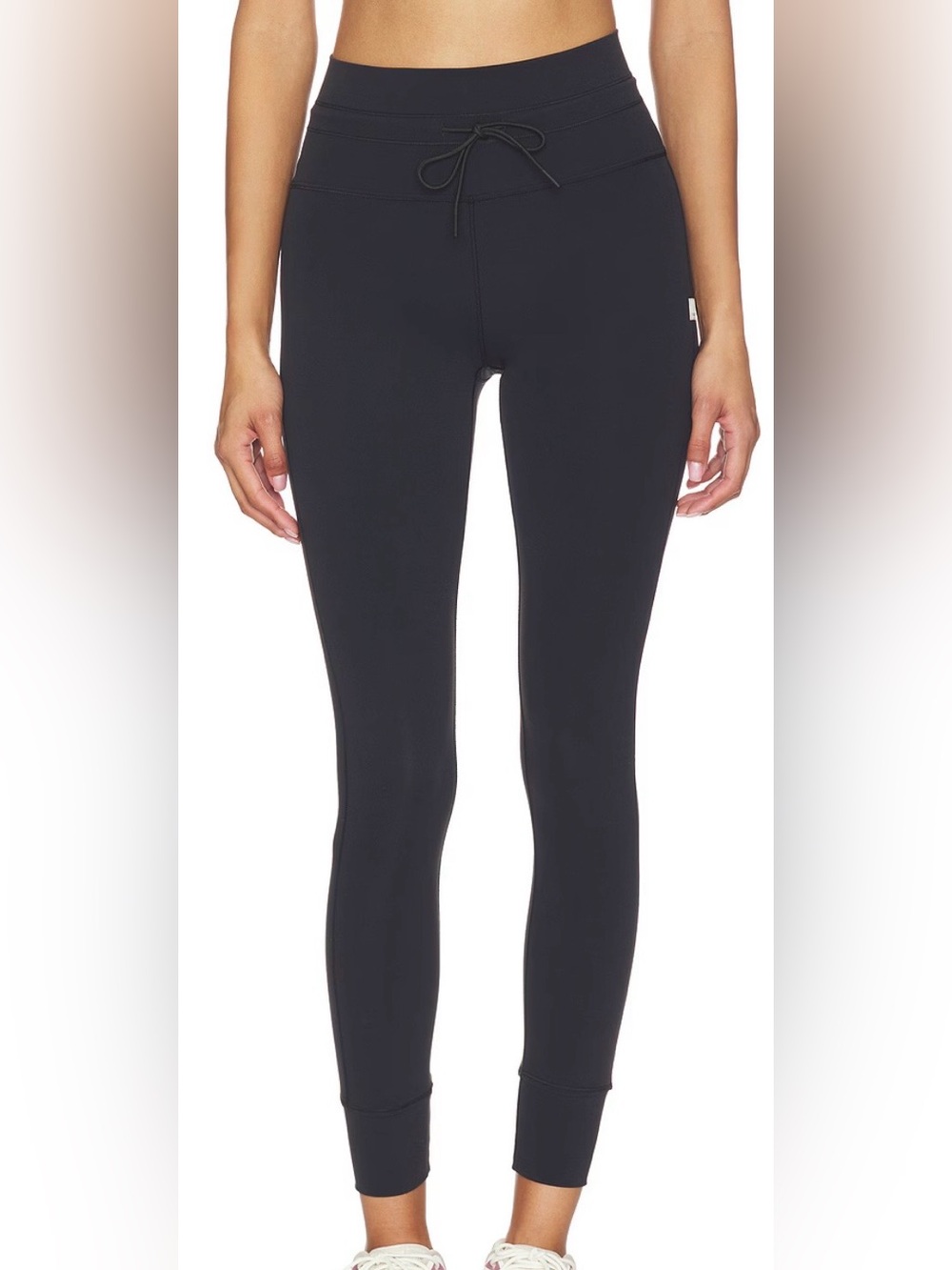 Vuori Daily Form legging, coastal blue medium.
